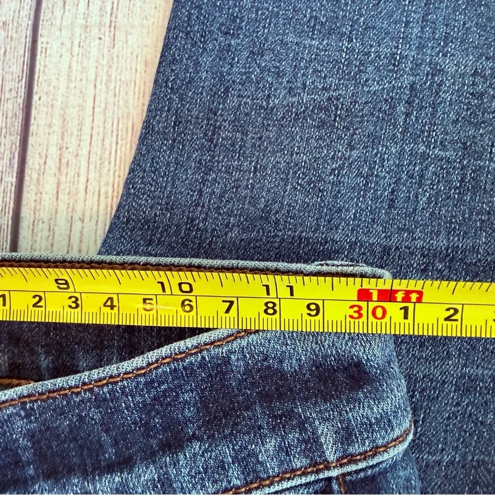 J. CREW Vintage Straight Jeans 24